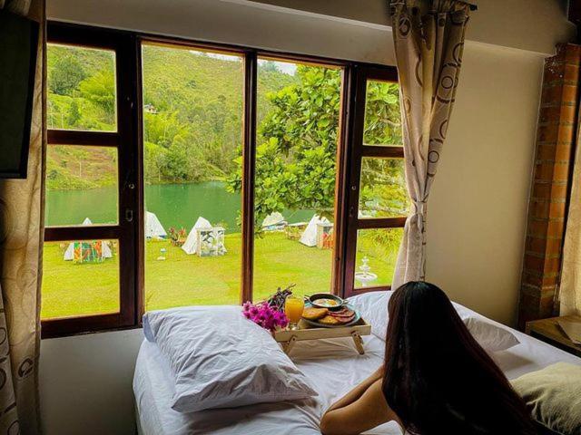 Aw Guatape Glamping Resort Guatapé Exterior photo