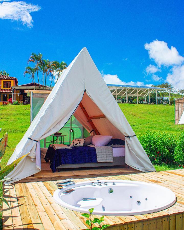 Aw Guatape Glamping Resort Guatapé Exterior photo